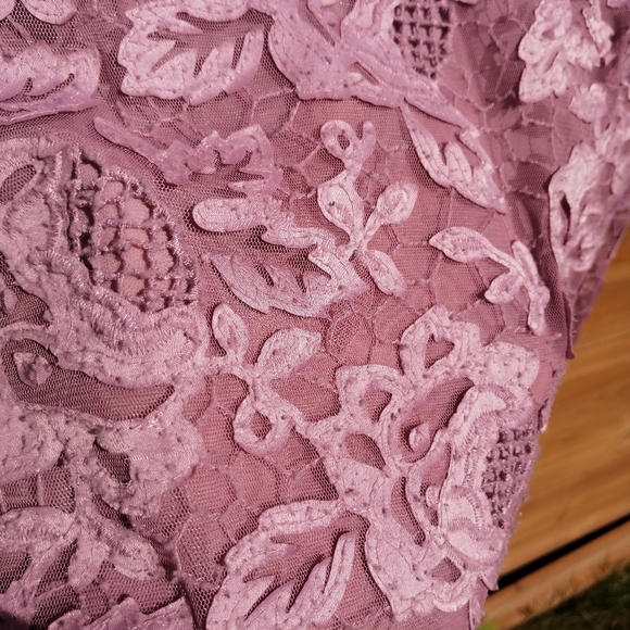 Lovely sweater. Used conditions and - Picture 3 of 8